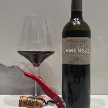 🍷 𝗙𝗢𝗜𝗥𝗘 𝗔𝗨𝗫 𝗩𝗜𝗡𝗦 𝗰𝗵𝗲𝘇 𝗝𝗲𝗮𝗻 𝗠𝗲𝗿𝗹𝗮𝘂𝘁 | 𝗖𝗹𝗼𝘀𝗲𝗿𝗶𝗲 𝗱𝗲 𝗖𝗮𝗺𝗲𝗻𝘀𝗮𝗰 𝟮𝟬𝟭𝟵, 𝗔𝗽𝗽𝗲𝗹𝗹𝗮𝘁𝗶𝗼𝗻 𝗛𝗮𝘂𝘁-𝗠𝗲́𝗱𝗼𝗰
💥Avis aux amateurs de belles découvertes ! Jusqu’au 13 novembre 2025, profitez d’un millésime d’exception à moins de 10 € la bouteille !
🍂 Closerie de Camensac 2019, un Haut-Médoc élégant et fruité, aux notes de fruits rouges, d’épices et de finesse boisée, parfait pour accompagner vos repas d’automne. 
➤ Le carton de 6 bouteilles à 58,50€ TTC au lieu de 70,50 TTC sur notre site Internet sécurisé 👉 https://jean-merlaut.com/catalogue-des-vins/3482-closerie-de-camensac-2019.html

📸 • @breva_wine 

#jeanmerlaut #jeanmerlautselection #jeanmerlautvins #foireauxvins #fav #jeanmerlautmoment #winelovers #bordeauxwines #jeanmerlaut #jeanmerlautmoments #grandscrus #jeanmerlautteam #terroir #bordeauxlovers #vinsdebordeaux #grandscrusbordeaux #wineoclock #bordeaux #jeanmerlautviticulteurabaurech #jeanmerlautexperts #baurech #winewinewine #winetime #negociant #promotion #offrespeciale #CloserieDeCamensac #HautMedoc #BordeauxWine #CloseriedeCamensac2019 

𝘓’𝘢𝘣𝘶𝘴 𝘥’𝘢𝘭𝘤𝘰𝘰𝘭 𝘦𝘴𝘵 𝘥𝘢𝘯𝘨𝘦𝘳𝘦𝘶𝘹 𝘱𝘰𝘶𝘳 𝘭𝘢 𝘴𝘢𝘯𝘵𝘦́, 𝘢̀ 𝘤𝘰𝘯𝘴𝘰𝘮𝘮𝘦𝘳 𝘢𝘷𝘦𝘤 𝘮𝘰𝘥𝘦́𝘳𝘢𝘵𝘪𝘰𝘯.