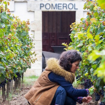 🍇 Bordeaux ne se résume pas à un nom sur une étiquette.

Derrière chaque château se trouvent des femmes et des hommes, des générations de savoir-faire, des parcelles, des choix viticoles et des années de travail.

C’est cette richesse que notre équipe aime transmettre à travers sa sélection.

Comprendre le vin, c’est aussi comprendre ceux qui le font. 🍷

📸 • Natahlie Despagne, Château La Rose Figeac

#jeanmerlaut #bordeaux #savoirfaire #vignoblebordelais #terroir #viticulture #grandsvins #winelovers

𝘓’𝘢𝘣𝘶𝘴 𝘥’𝘢𝘭𝘤𝘰𝘰𝘭 𝘦𝘴𝘵 𝘥𝘢𝘯𝘨𝘦𝘳𝘦𝘶𝘹 𝘱𝘰𝘶𝘳 𝘭𝘢 𝘴𝘢𝘯𝘵𝘦́, 𝘢̀ 𝘤𝘰𝘯𝘴𝘰𝘮𝘮𝘦𝘳 𝘢𝘷𝘦𝘤 𝘮𝘰𝘥𝘦́𝘳𝘢𝘵𝘪𝘰𝘯.