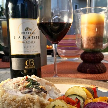 ❄️ 𝗡𝗼𝘀 𝗦𝗼𝗹𝗱𝗲𝘀 𝗱'𝗛𝗶𝘃𝗲𝗿 𝘀𝗼𝗻𝘁 𝗹𝗮̀ ! 
Profitez de -30% sur notre site Internet sur 𝗖𝗵𝗮̂𝘁𝗲𝗮𝘂 𝗟𝗮𝗯𝗮𝗱𝗶𝗲 𝟮𝟬𝟭𝟰 𝗿𝗼𝘂𝗴𝗲, 𝗔𝗽𝗽𝗲𝗹𝗹𝗮𝘁𝗶𝗼𝗻 𝗠𝗲́𝗱𝗼𝗰 à 8.50 € TTC la bouteille soit 102 € TTC les 12 bouteilles au lieu de 146.40€ !
"Un bouquet très expressif (tabac, épices, toast grillé) répond à une bouche puissante, grasse, volumineuse et longue. Un beau vin de garde." Guide Hachette
➤ Les soldes, c'est par ici 👉 www.jean-merlaut.com/

📸 • @albertastasia 

#jeanmerlautselection #jeanmerlautvins #jeanmerlautmoment #winelovers #bordeauxwines #jeanmerlaut #jeanmerlautmoments #grandscrus #jeanmerlautteam #terroir #bordeauxlovers #vinsdebordeaux #grandscrusbordeaux #wineoclock #bordeaux #jeanmerlautviticulteurabaurech #jeanmerlautexperts #baurech #winewinewine #negociant #promotion #soldes #soldesdhiver #ChateauLabadie #ChâteauLabadie2014 #PessacLeognan #BordeauxWine #Labadie #Labadie2014 #ChâteauLabadie 

𝘓’𝘢𝘣𝘶𝘴 𝘥’𝘢𝘭𝘤𝘰𝘰𝘭 𝘦𝘴𝘵 𝘥𝘢𝘯𝘨𝘦𝘳𝘦𝘶𝘹 𝘱𝘰𝘶𝘳 𝘭𝘢 𝘴𝘢𝘯𝘵𝘦́, 𝘢̀ 𝘤𝘰𝘯𝘴𝘰𝘮𝘮𝘦𝘳 𝘢𝘷𝘦𝘤 𝘮𝘰𝘥𝘦́𝘳𝘢𝘵𝘪𝘰𝘯.