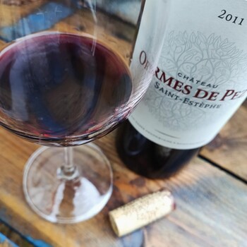☀️ SOLDES D'ÉTÉ | Château Ormes de Pez 2011, Appellation Saint-Estèphe : profitez d'un grand classique du Médoc à un tarif exceptionnel !

Élégant et généreux, Château Ormes de Pez 2011 séduit par ses arômes de fruits noirs mûrs, ses délicates notes épicées et sa belle structure. Un Saint-Estèphe harmonieux, idéal pour accompagner une côte de bœuf grillée, un magret de canard ou un plateau de fromages affinés.

📦 La caisse bois de 12 bouteilles à 288 € TTC au lieu de 360 € TTC, soit -20 % 💥
✨ Retrouvez cette offre et toute notre sélection de grands vins soldés sur notre site Internet sécurisé 👉 jean-merlaut.com
⏳ Offre valable jusqu'au 21 juillet dans la limite des stocks disponibles.

#jeanmerlaut #soldes #ormesdepez #saintestephe #vinrouge #bordeauxwine #grandsvins #winelovers #vinsdebordeaux #jeanmerlautselection #bonsplansvin #wineoclock #ormesdepez #ormesdepez2011 #saintestephe 

📸 • @bdx_nat 

𝘓’𝘢𝘣𝘶𝘴 𝘥’𝘢𝘭𝘤𝘰𝘰𝘭 𝘦𝘴𝘵 𝘥𝘢𝘯𝘨𝘦𝘳𝘦𝘶𝘹 𝘱𝘰𝘶𝘳 𝘭𝘢 𝘴𝘢𝘯𝘵𝘦́, 𝘢̀ 𝘤𝘰𝘯𝘴𝘰𝘮𝘮𝘦𝘳 𝘢𝘷𝘦𝘤 𝘮𝘰𝘥𝘦́𝘳𝘢𝘵𝘪𝘰𝘯.